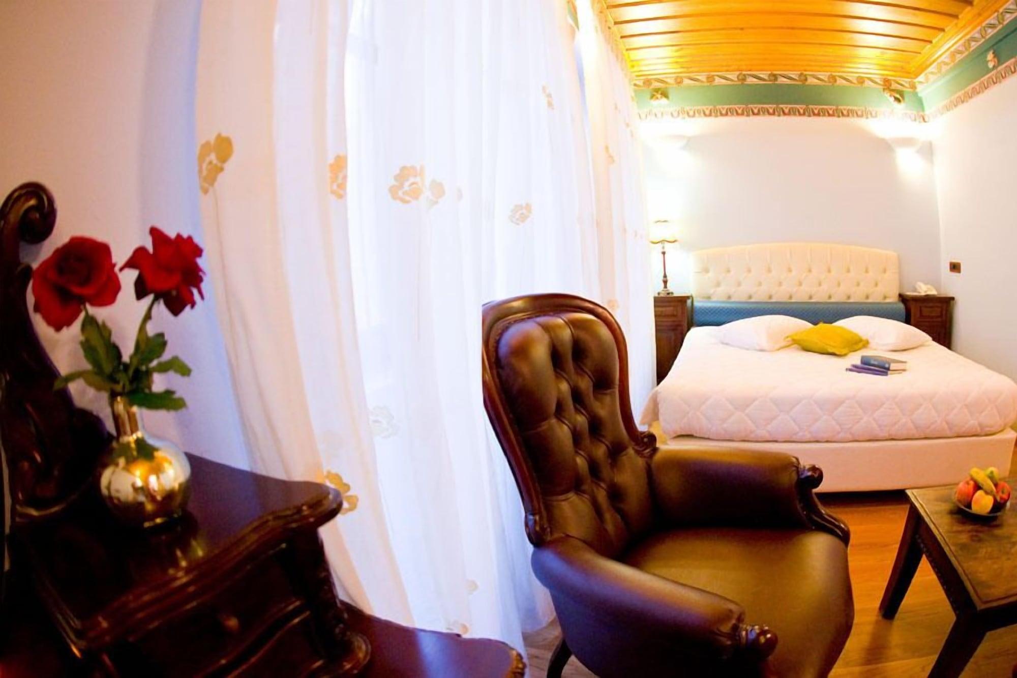 Kyveli Suites Нафплион Екстериор снимка
