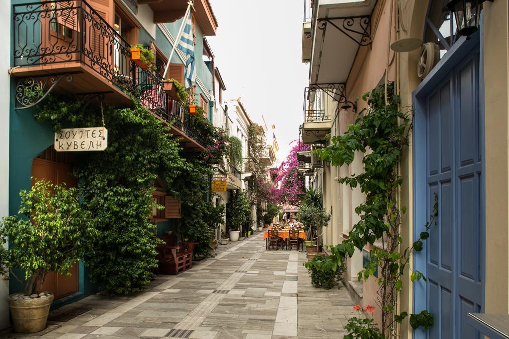 Kyveli Suites Нафплион Екстериор снимка