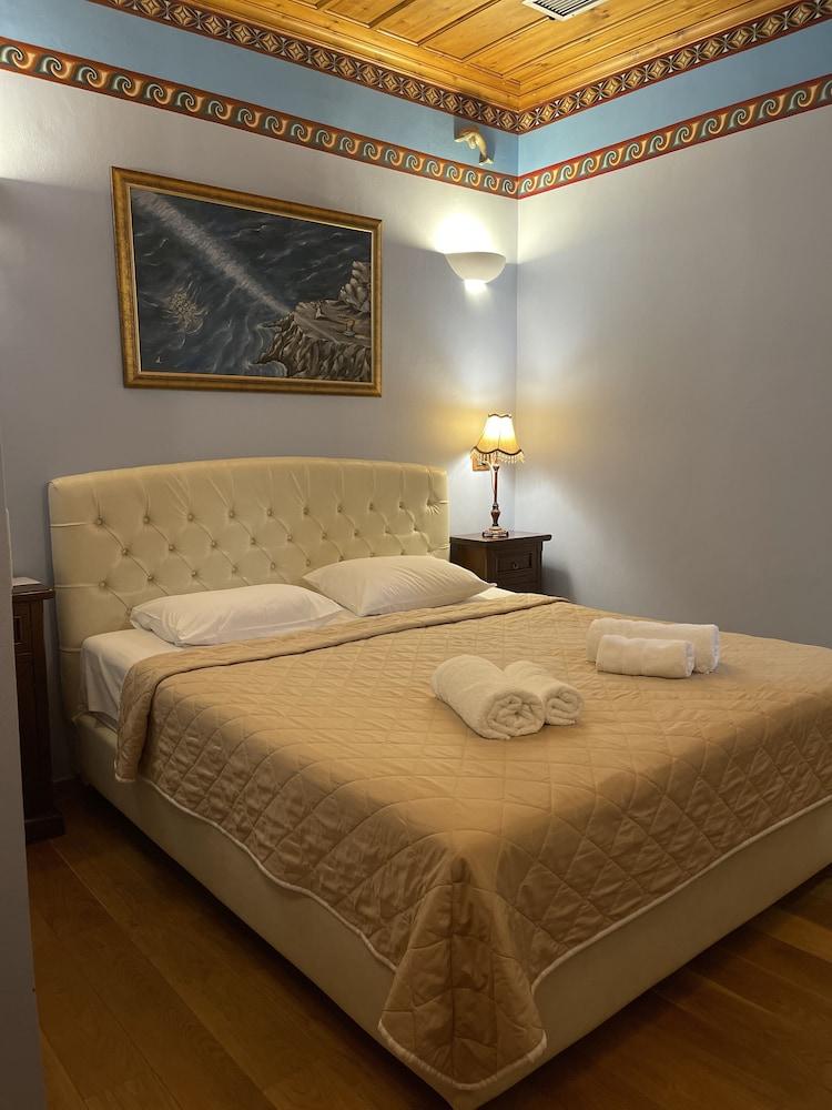 Kyveli Suites Нафплион Екстериор снимка